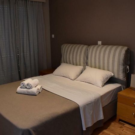 Chic Central Apartment In Evangelismos Metro Station Athen Exterior foto