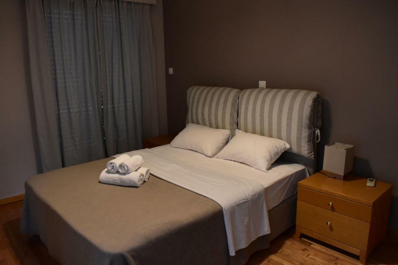 Chic Central Apartment In Evangelismos Metro Station Athen Exterior foto