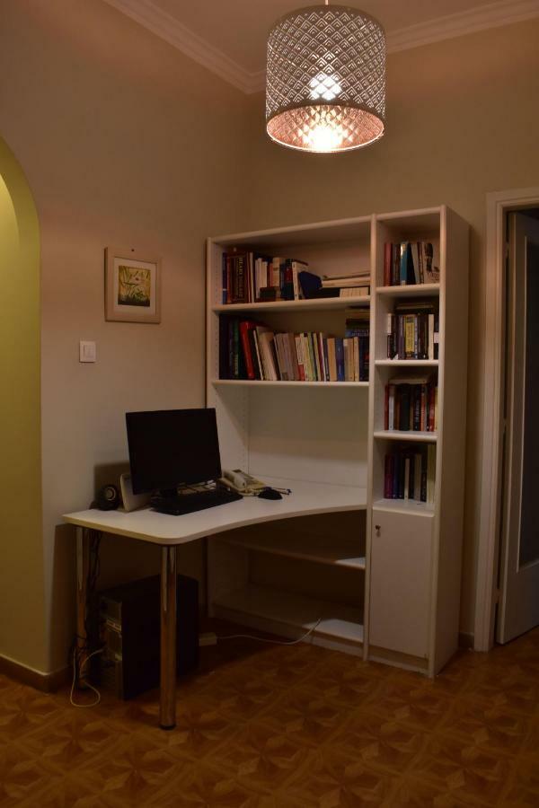 Chic Central Apartment In Evangelismos Metro Station Athen Exterior foto