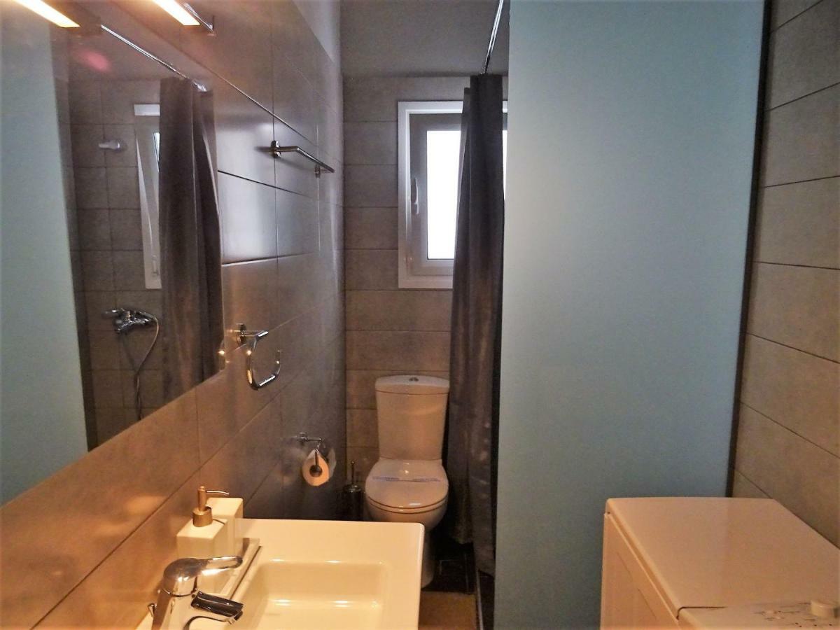 Chic Central Apartment In Evangelismos Metro Station Athen Exterior foto